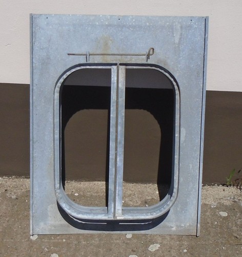 Altes dachfenster zinkblech - altes,