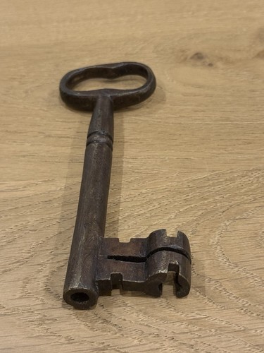 Antiker großer schlüssel - großer,