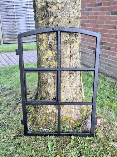 Tolles altes gusseisen - altes, fenster
