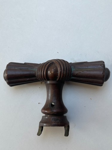 Alte fensterolive knotenform - fensterolive,