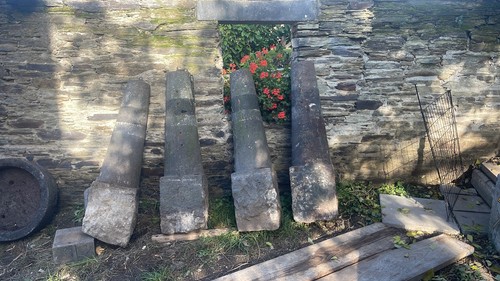 Antike pfosten aus basalt - pfosten,