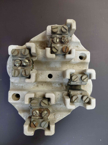 Keramik klemmenblock antik - klemmenblock,,